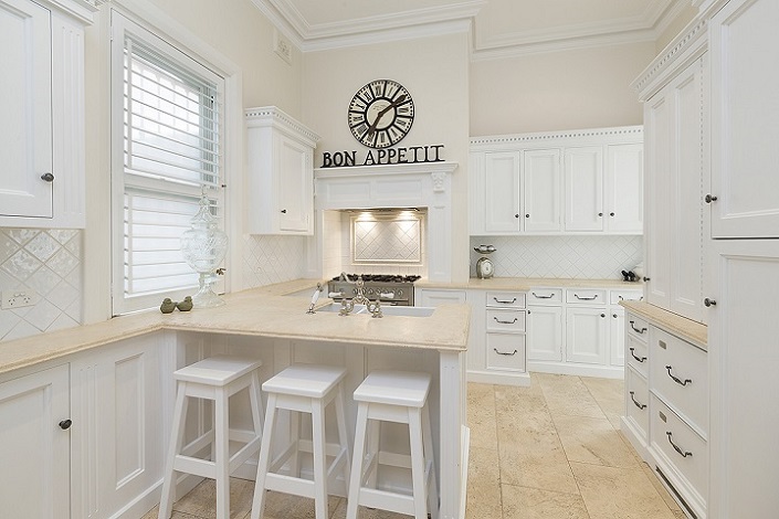 all-white-Kitchen-with-large-mirror